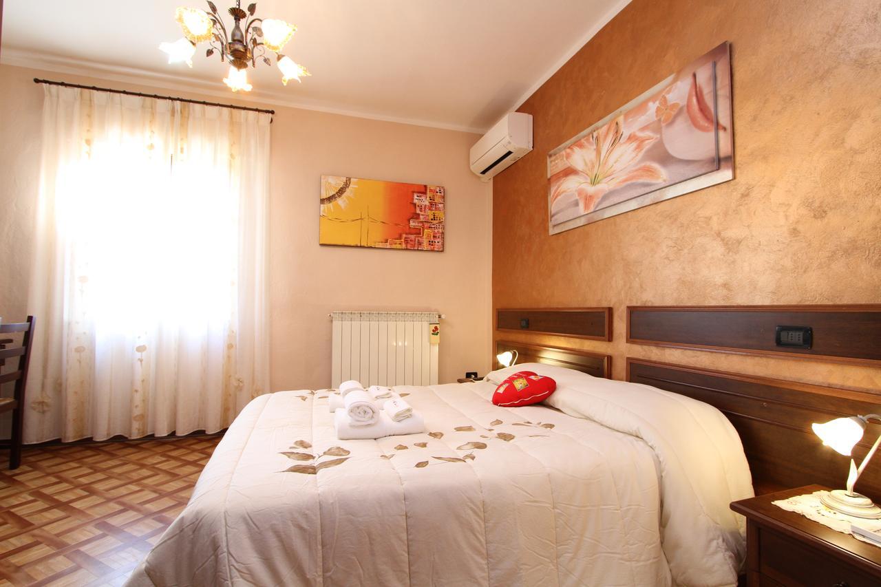Da Donna Rosa Hotel Pontedera Luaran gambar